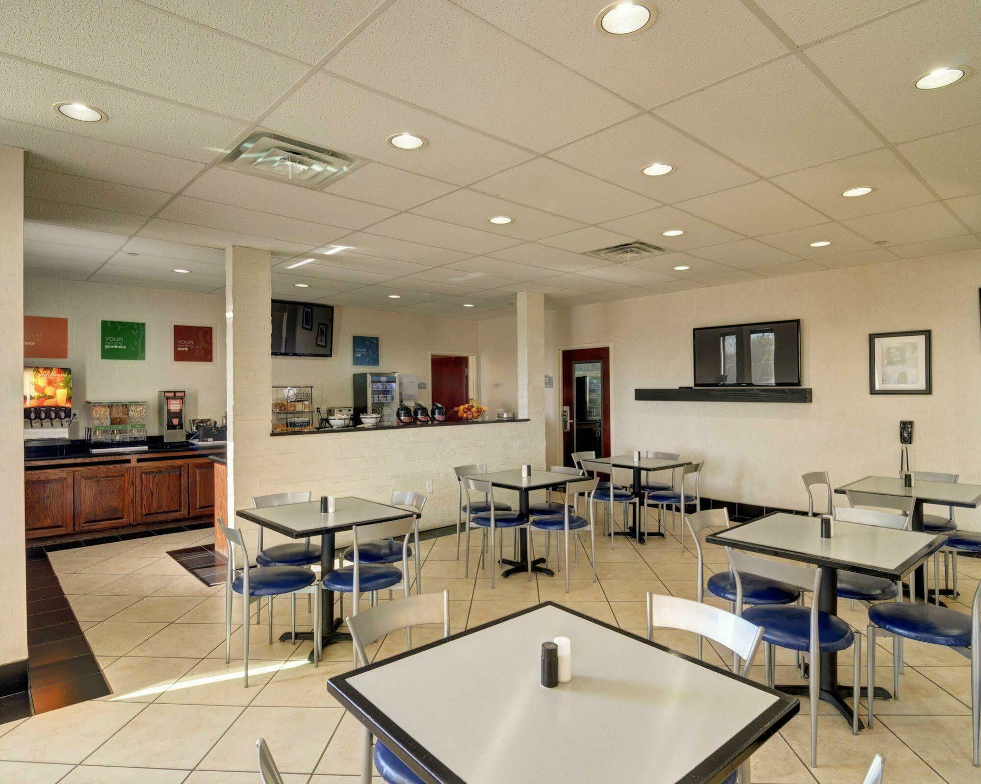 Hotel Comfort &